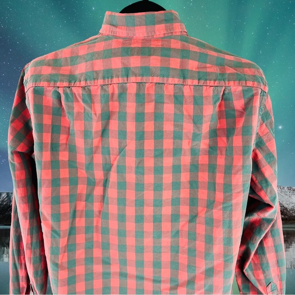 J. Crew Faded Buffalo Check Button Down Shirt - Size M - Classic Style - Picture 3 of 10
